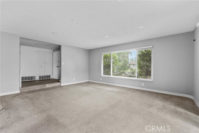 1754 N 1st Avenue, Upland CA: https://media.crmls.org/medias/b3c735ef-2467-4a51-a43c-cd2c49e72632.jpg