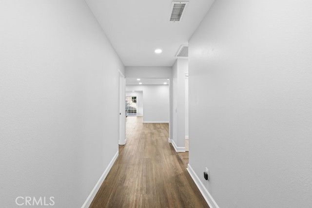 Detail Gallery Image 10 of 38 For 24305 Wabuska, Newhall,  CA 91321 - 6 Beds | 3 Baths