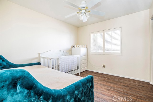 28741 Park Woodland Place, Saugus CA: https://media.crmls.org/medias/b3c85b6d-aa7c-4699-b1b3-a8b8c15d7ffb.jpg