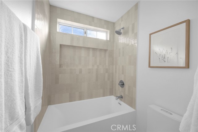 Detail Gallery Image 26 of 30 For 2707 Mathews Ave a,  Redondo Beach,  CA 90278 - 3 Beds | 2/1 Baths