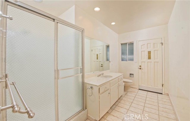 Detail Gallery Image 21 of 32 For 12521 Nedra, Granada Hills,  CA 91344 - 5 Beds | 4 Baths