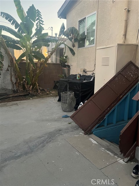 Detail Gallery Image 15 of 18 For 6808 Benson, Huntington Park,  CA 90255 - 2 Beds | 1 Baths