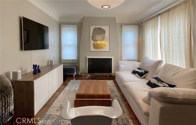 Detail Gallery Image 5 of 14 For 2129 Garfias Dr, Pasadena,  CA 91104 - 3 Beds | 2 Baths