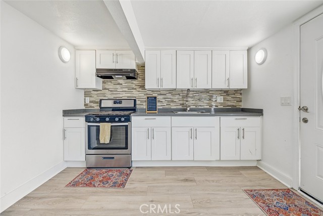 10989 Mascarell Avenue photo 21