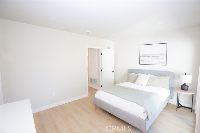 1331 E Century Drive, Orange CA: https://media.crmls.org/medias/b3ca8f63-947e-4be7-92e5-b71609f65de2.jpg