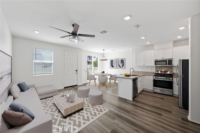 Detail Gallery Image 6 of 35 For 24131 Tuscany Avenue #1305,  Murrieta,  CA 92562 - 3 Beds | 2/1 Baths