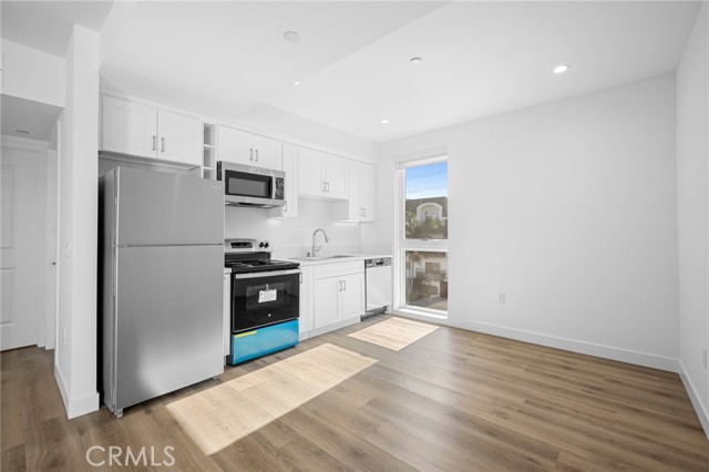 Detail Gallery Image 9 of 22 For 10657 Moorpark St #301,  North Hollywood,  CA 91602 - 1 Beds | 1 Baths