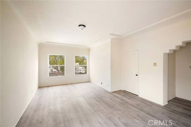 Detail Gallery Image 5 of 17 For 200 E Lomita Ave #5,  Glendale,  CA 91204 - 1 Beds | 1 Baths