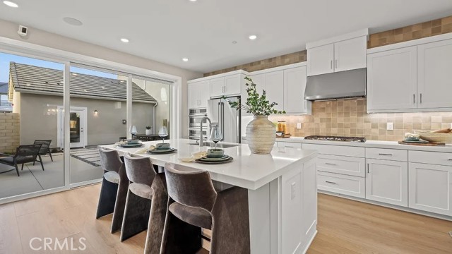 Detail Gallery Image 4 of 31 For 27393 Fox Den Pl, Valencia,  CA 91381 - 4 Beds | 3 Baths