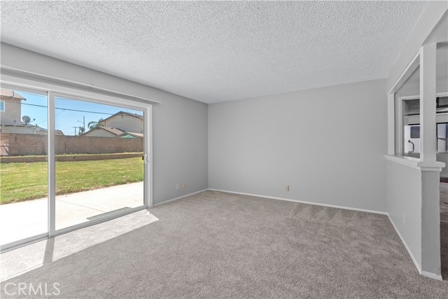 2030 Socrates Avenue, Simi Valley CA: https://media.crmls.org/medias/b3cd7c1e-a437-49b4-a7c8-18d301586270.jpg
