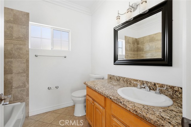 Detail Gallery Image 22 of 30 For 6831 Valmont St #1,  Tujunga,  CA 91042 - 3 Beds | 2/1 Baths