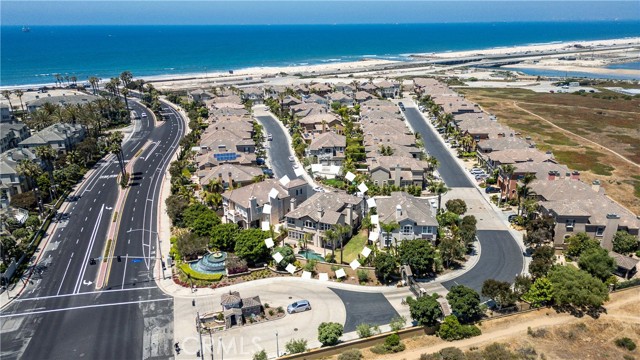 5712 Ocean Vista Drive, Huntington Beach CA: https://media.crmls.org/medias/b3cdd9f5-7da1-4f3b-8b91-796f93a465d0.jpg