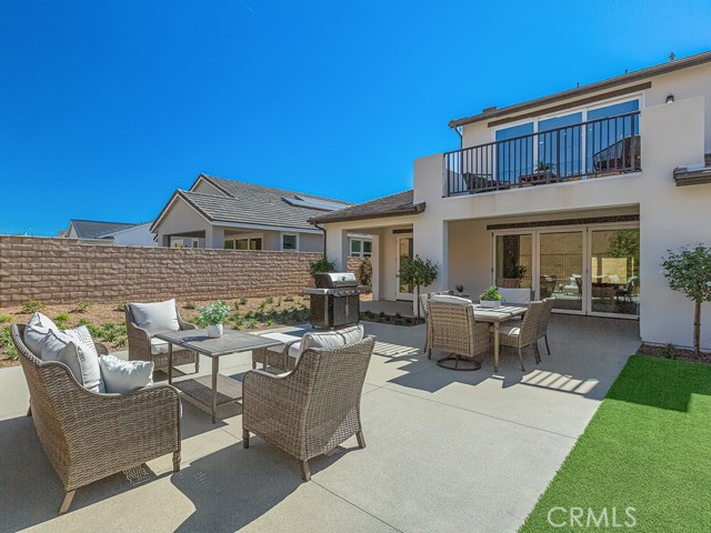 Detail Gallery Image 2 of 45 For 30110 Crestline Court, Castaic,  CA 91384 - 4 Beds | 3/1 Baths
