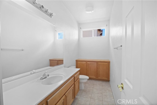 Detail Gallery Image 25 of 40 For 842 W Orange Heights Ln, Corona,  CA 92882 - 5 Beds | 2/1 Baths