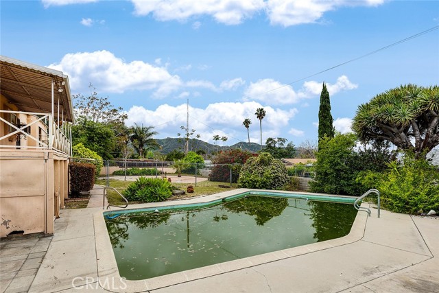 Detail Gallery Image 25 of 35 For 10457 Helendale Ave, Tujunga,  CA 91042 - 3 Beds | 2 Baths