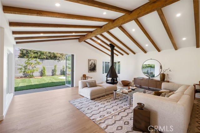 Detail Gallery Image 9 of 54 For 2880 Club House Rd, Costa Mesa,  CA 92626 - 5 Beds | 2/1 Baths