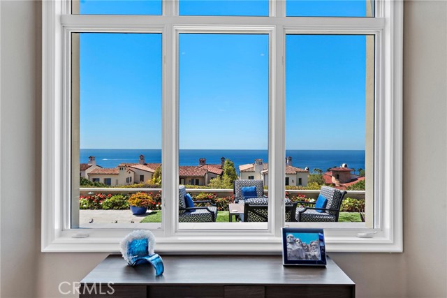 Detail Gallery Image 8 of 66 For 30 Cliffhouse Bluff, Newport Coast,  CA 92657 - 4 Beds | 4/1 Baths