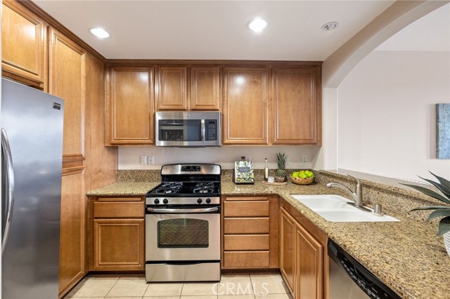 2001 Artesia Boulevard, Redondo Beach, California 90278, 1 Bedroom Bedrooms, ,1 BathroomBathrooms,Residential,Sold,Artesia,SB22258185