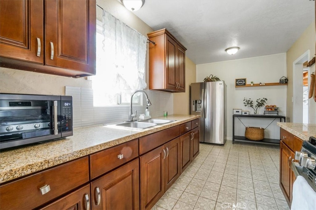 MLS #DW25056670 image #9