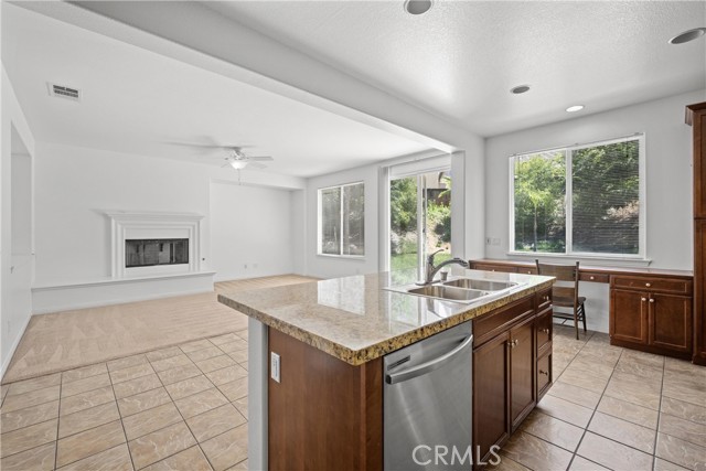 24982 Pine Creek, Corona CA: https://media.crmls.org/medias/b3d033e0-b6fc-409a-a125-507a4f08ccb2.jpg