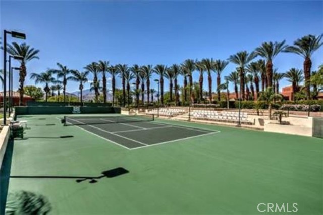 315 Indian Ridge Drive, Palm Desert CA: https://media.crmls.org/medias/b3d0a3c0-f902-4805-8000-cc8121146bc4.jpg