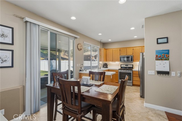 Detail Gallery Image 18 of 75 For 27407 Santa Fe Ct, Corona,  CA 92883 - 4 Beds | 3 Baths