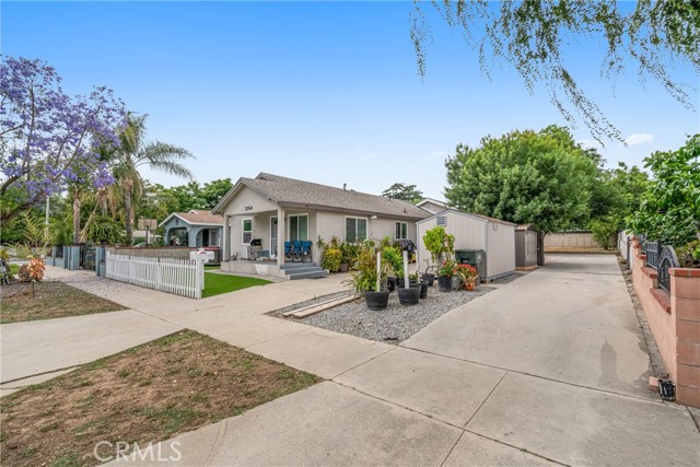 226 W Maitland Street, Ontario CA: https://media.crmls.org/medias/b3d14070-7c2c-4bff-874e-4552d97cc797.jpg