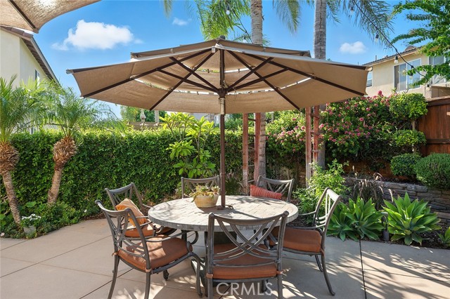13742 Woodcrest Court, Eastvale CA: https://media.crmls.org/medias/b3d16cd6-cb16-4249-af19-5fe5431d9bca.jpg