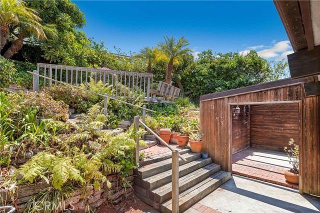 Detail Gallery Image 38 of 55 For 1969 San Remo Dr, Laguna Beach,  CA 92651 - 4 Beds | 3 Baths