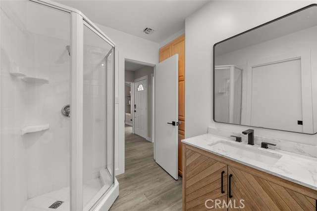 17441 Rayen Street, Sherwood Forest CA: https://media.crmls.org/medias/b3d3c8ce-c615-4ea9-99d5-a36e526de214.jpg