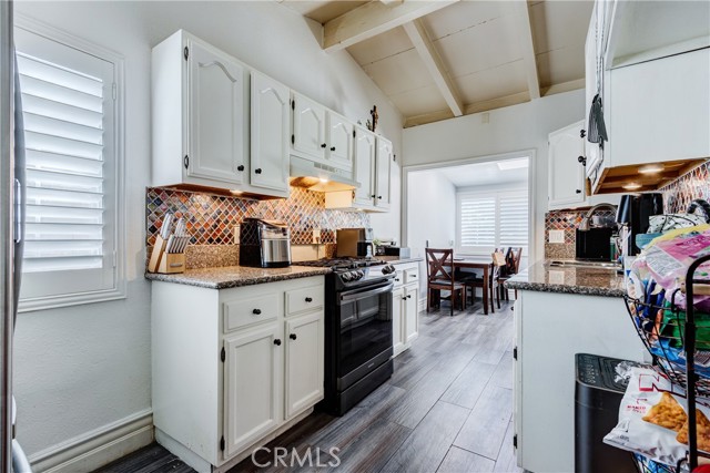 Detail Gallery Image 6 of 18 For 275 Celia, Pomona,  CA 91768 - 4 Beds | 2 Baths