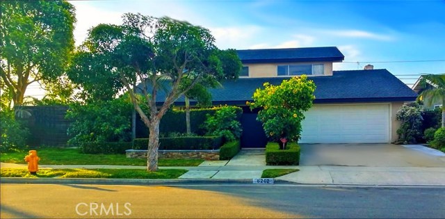 6202 Point Loma Dr, Huntington Beach, CA 92647