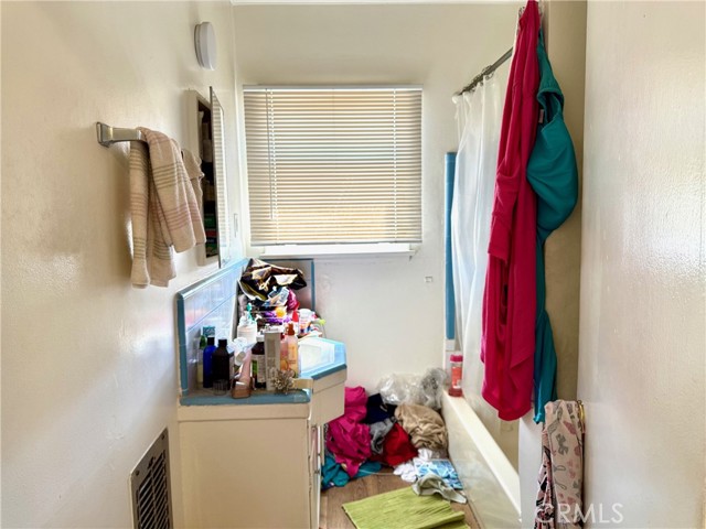 Detail Gallery Image 51 of 68 For 3936 Montclair, Los Angeles,  CA 90018 - – Beds | – Baths