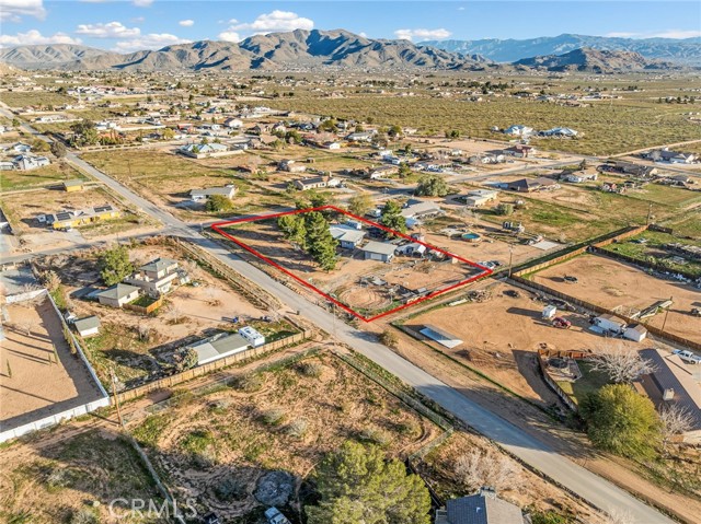 Detail Gallery Image 8 of 30 For 22977 El Centro, Apple Valley,  CA 92307 - 3 Beds | 1 Baths