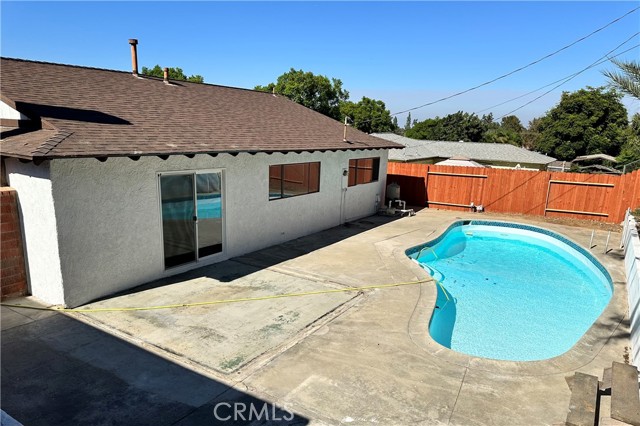 Detail Gallery Image 8 of 10 For 1851 Rainbow Ridge St, Corona,  CA 92882 - 4 Beds | 2 Baths