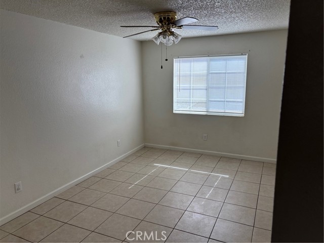 Detail Gallery Image 6 of 16 For 20416 20416 Sierra Ave., Tehachapi,  CA 93561 - 3 Beds | 1/1 Baths