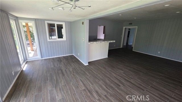 Detail Gallery Image 10 of 24 For 10126 Vanalden, Northridge,  CA 91324 - 4 Beds | 3 Baths