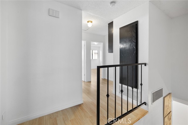 Detail Gallery Image 17 of 42 For 13534 Cordary Ave #14,  Hawthorne,  CA 90250 - 3 Beds | 3 Baths