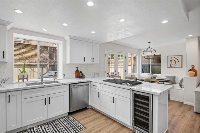 2017 Curtis Avenue, Redondo Beach CA: https://media.crmls.org/medias/b3d7e7b2-4f62-4816-9929-f94326418fec.jpg