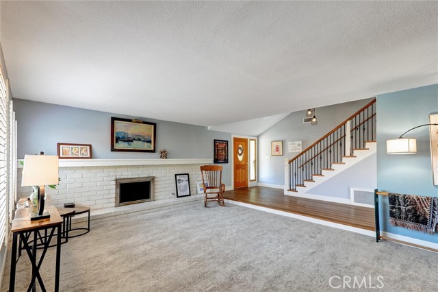 18137 Galatina Street, Rowland Heights CA: https://media.crmls.org/medias/b3d8297d-ffff-4071-a234-8fdbc1540122.jpg