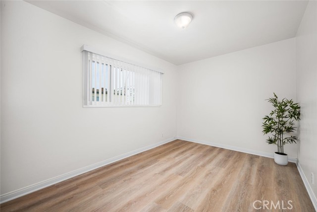 Detail Gallery Image 12 of 26 For 69 Glendora, Long Beach,  CA 90803 - – Beds | – Baths