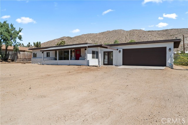 Detail Gallery Image 1 of 30 For 56076 Buena Vista Dr, Yucca Valley,  CA 92284 - 2 Beds | 1 Baths