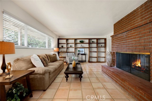 4292 Eureka Avenue, Yorba Linda CA: https://media.crmls.org/medias/b3d8dd40-9272-457f-b38e-1324b004c95f.jpg