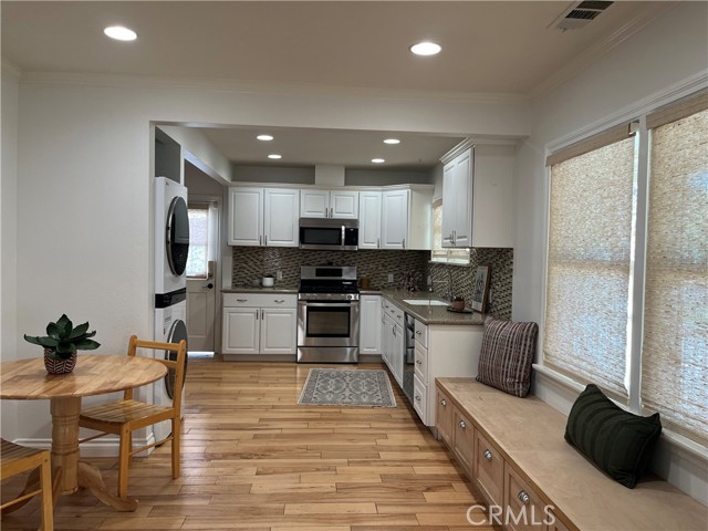 3 Bed Home for Sale in Burbank, California