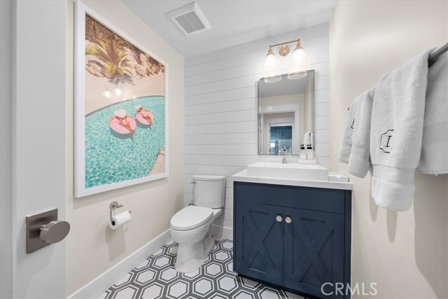 Image 57 of 62 For 910 28th Street