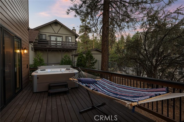 807 Cameron Drive, Big Bear Lake, CA 92315