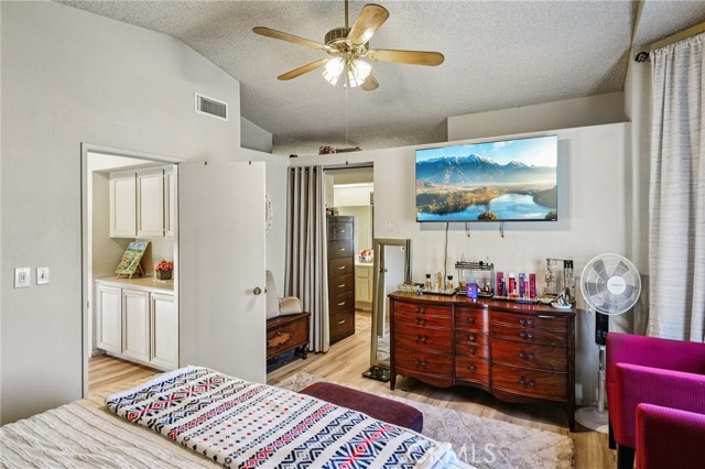 Detail Gallery Image 14 of 35 For 13210 Mohican, Moreno Valley,  CA 92555 - 3 Beds | 2/1 Baths
