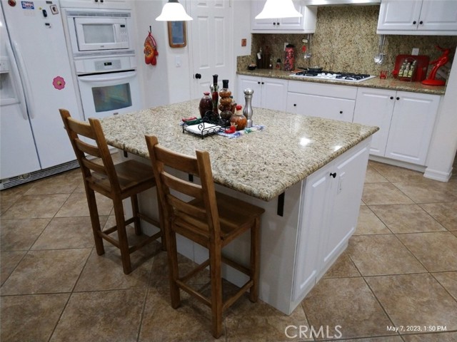 Photo 31