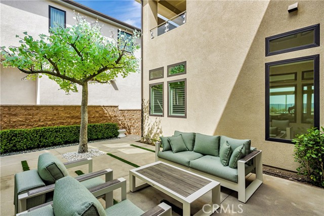 20532 W Birmingham Way, Porter Ranch CA: https://media.crmls.org/medias/b3dd0a46-529a-4df3-94d5-46994053dc74.jpg
