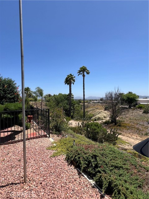 38445 Via Taffia, Murrieta CA: https://media.crmls.org/medias/b3dd1073-73d8-46c9-bbd8-0b9ce027cf19.jpg
